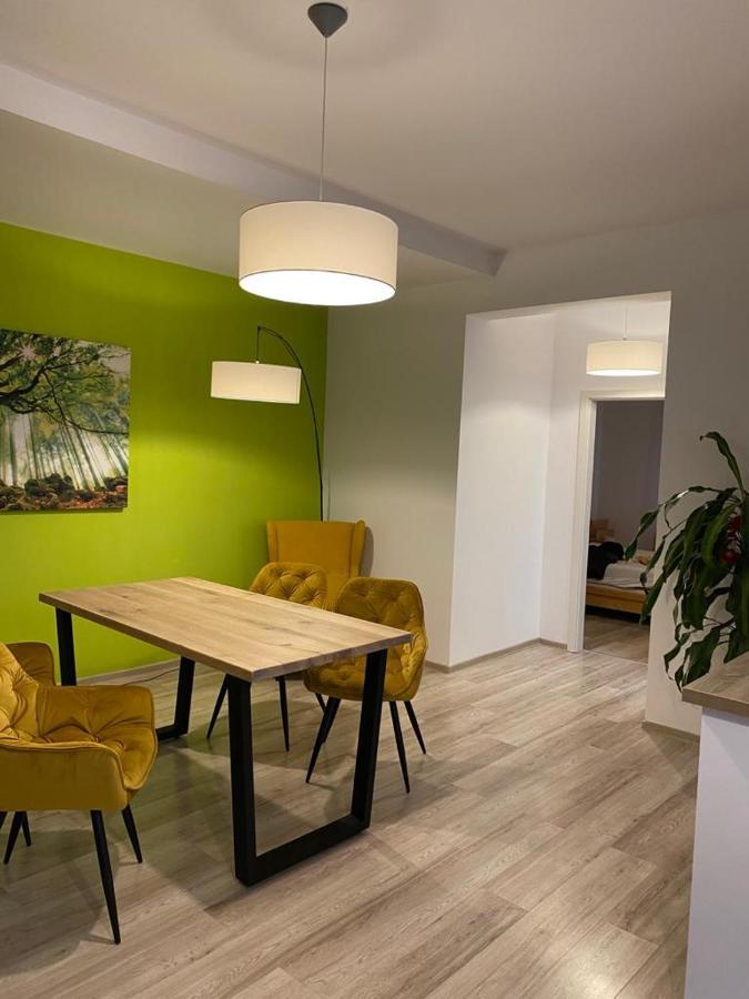 Apartamente Bucegi Rîşnov エクステリア 写真