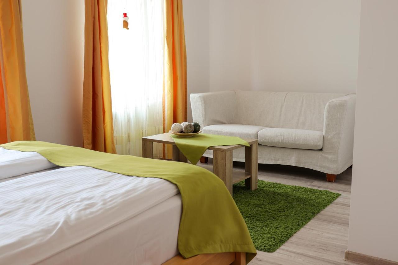 Apartamente Bucegi Rîşnov エクステリア 写真